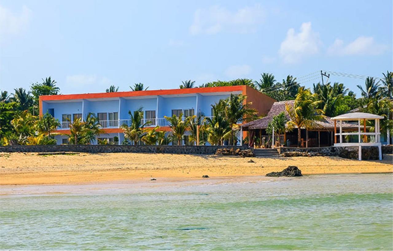 Turtle Beach Hotel Ujunggenteng Eksteriør bilde